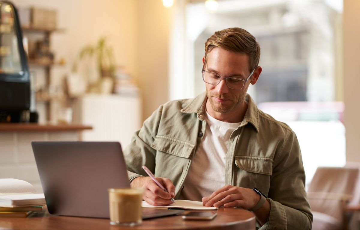 Alta en Seguridad Social (RETA) en Valencia: orden correcto, pasos, plazos y recomendaciones prácticas.